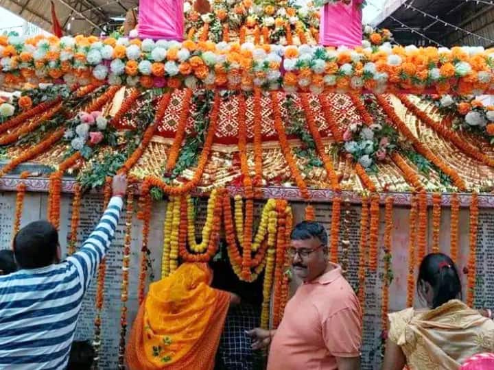 नवरात्रि 2023 महानवमी पर गया में मां मंगला गौरी के दर्शन के लिए 4 बजे से ही भक्तों की कतार नवरात्रि 2023 महानवमी पर गया में मां मंगला गौरी के दर्शन के लिए 4 बजे से ही भक्तों की कतार