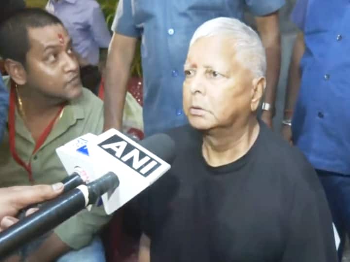 तेजस्वी यादव के उत्तराधिकारी सीएम नीतीश कुमार के बयान पर राजद नेता लालू प्रसाद यादव ने प्रतिक्रिया दी.  लालू यादव: सीएम नीतीश के तेजस्वी के उत्तराधिकारी वाले बयान पर लालू यादव ने दिया जवाब, कहा तेजस्वी यादव के उत्तराधिकारी सीएम नीतीश कुमार के बयान पर राजद नेता लालू प्रसाद यादव ने प्रतिक्रिया दी.  लालू यादव: सीएम नीतीश के तेजस्वी के उत्तराधिकारी वाले बयान पर लालू यादव ने दिया जवाब, कहा