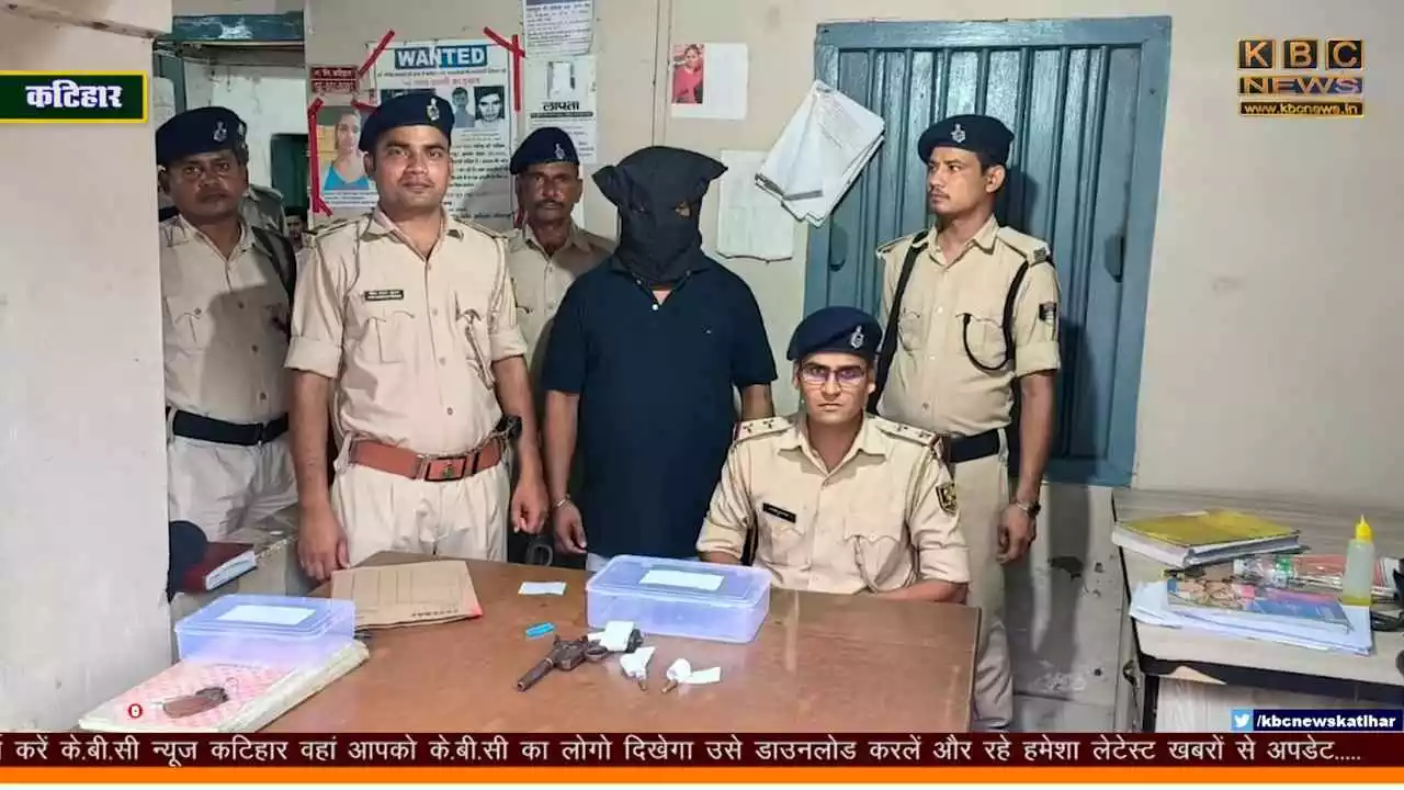 जिले का एक और शीर्ष 10 अपराधी पुलिस के हत्थे में, करण कुमार को एक भरी पिस्तौल सहित पुलिस ने दबोचा जिले का एक और शीर्ष 10 अपराधी पुलिस के हत्थे में, करण कुमार को एक भरी पिस्तौल सहित पुलिस ने दबोचा